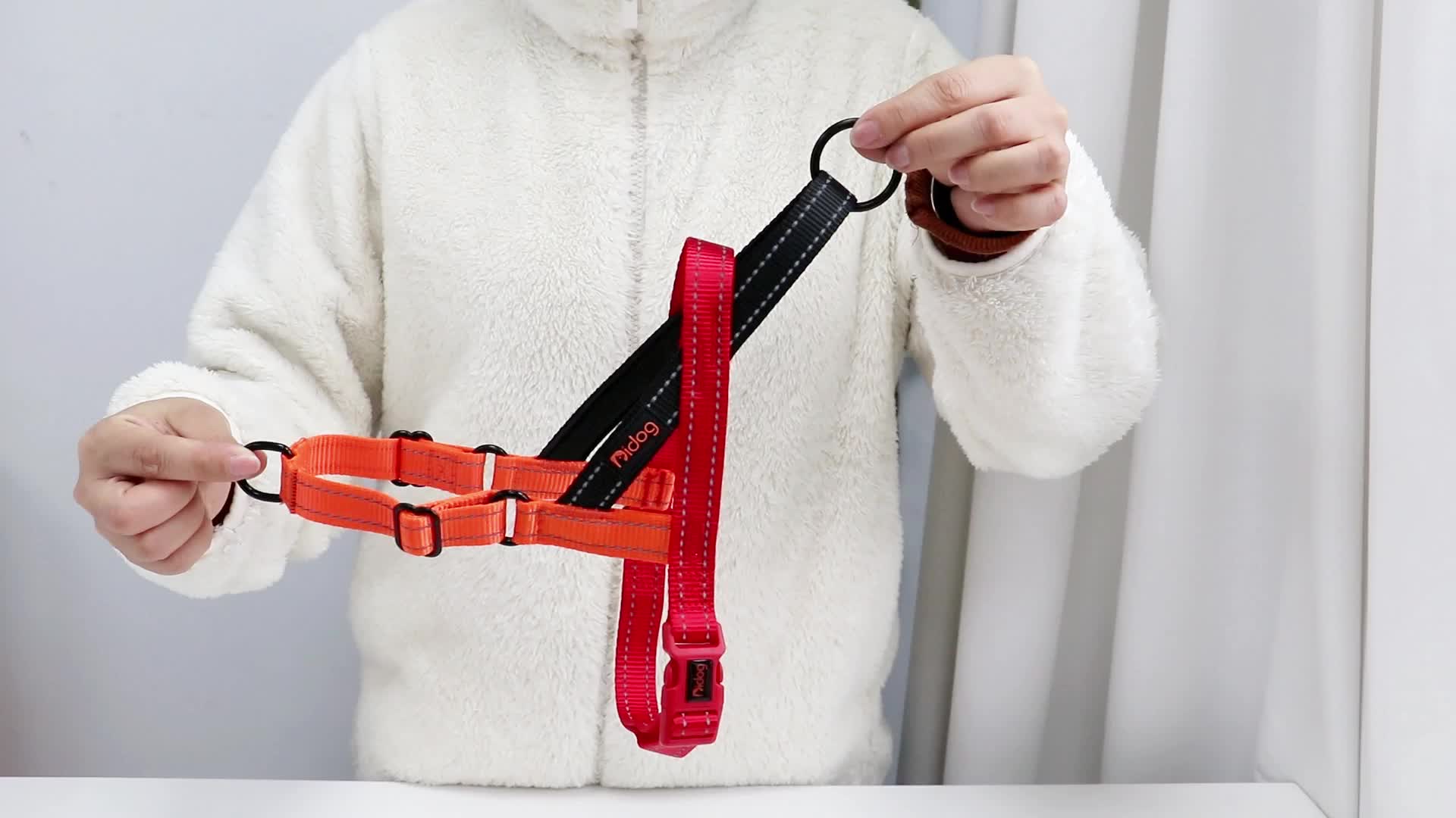 Secure & Comfortable No-Pull Dog Harness - Padded Handle, Easy-Fit Vest for Stress-Free Walks & Training