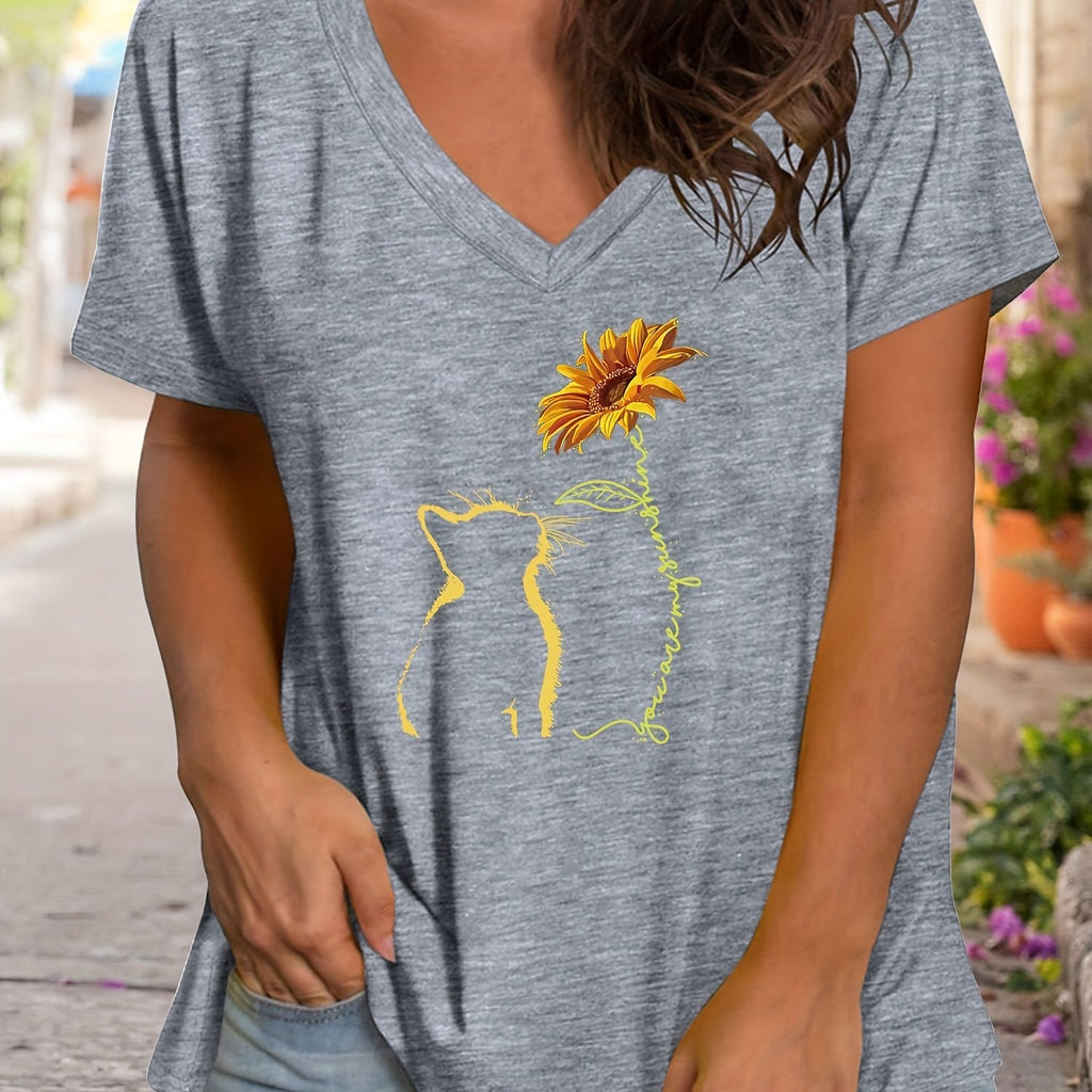 Plus Size Women's Relaxed Fit Cat & Sunflower Print Short Sleeve V Neck Casual T-Shirt with Slight Stretch for Comfortable Wear
