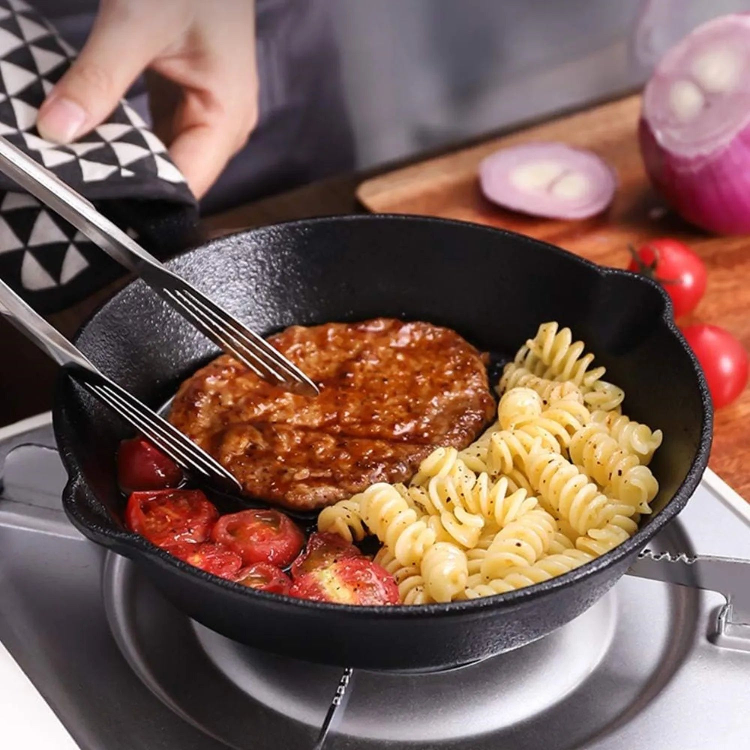 10" Pre-Seasoned Cast Iron Skillet With Pouring Lip For Cooking Bake Cake Barbecue Non-Stick Pan Heavy Duty Frying Pan Oven Safe