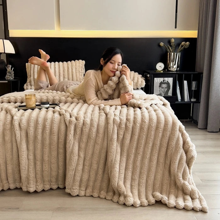 New Artificial Rabbit Plush Autumn Warm Blankets for Beds Soft Coral Fleece Sofa Throw Blanket Comfortable Thicken Bed Sheet