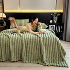 New Artificial Rabbit Plush Autumn Warm Blankets for Beds Soft Coral Fleece Sofa Throw Blanket Comfortable Thicken Bed Sheet