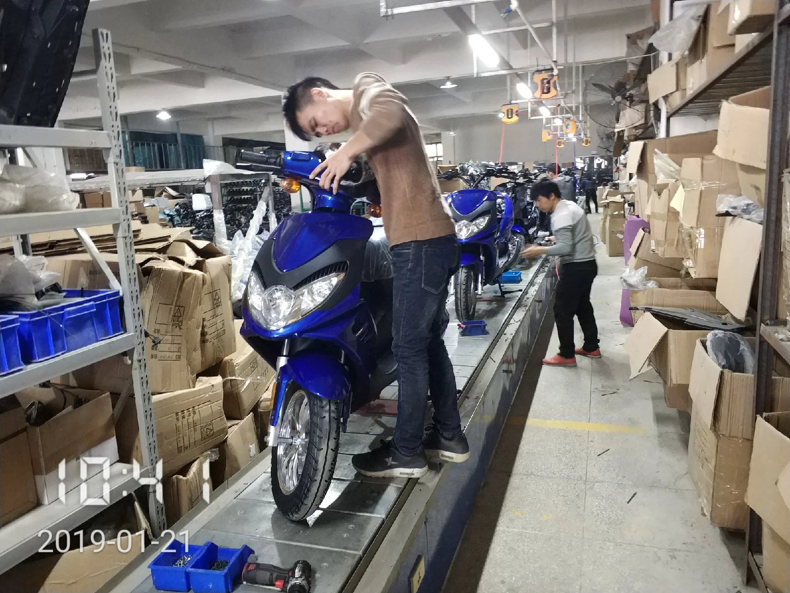 Factory Hot Selling 2025 New Design Three Wheel Heavy Duty Handicap Mobility Scooters EEC certified Long Warranty