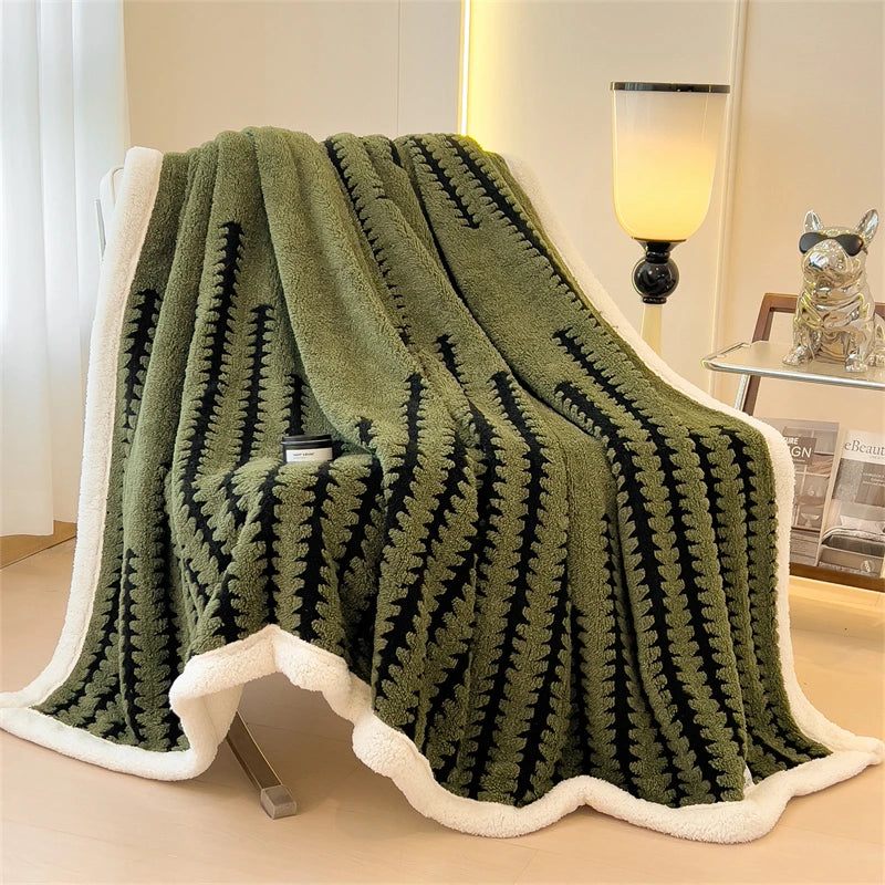 Super Thick and Warm Flannel Blanket Super Soft Fluffy Queen Size Bed Blanket Cozy Skin-friendly Multifunctional Nap Blanket