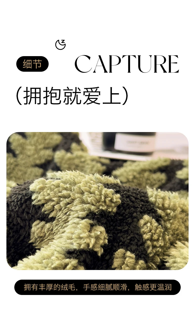 Super Thick and Warm Flannel Blanket Super Soft Fluffy Queen Size Bed Blanket Cozy Skin-friendly Multifunctional Nap Blanket