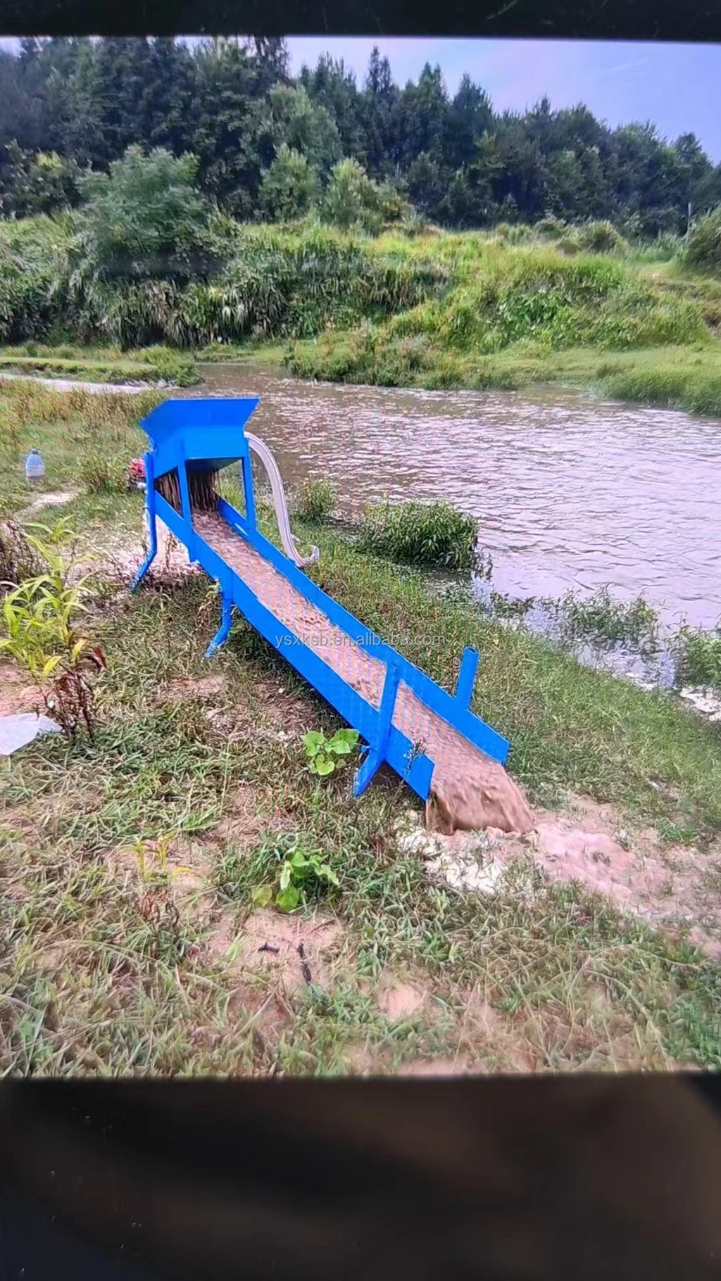 Automatic Small Scale Mini Alluvial Gold Washing Machine Hand Gold Panning Chute Machine Gold Ship Boat Dredger Vessel