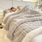 Thickened Coral Fleece Bed Blankets for Winter Warm Soft Imitation Lambs Wool Jacquard Blankets for Bedroom Sleeping Sofa Throw