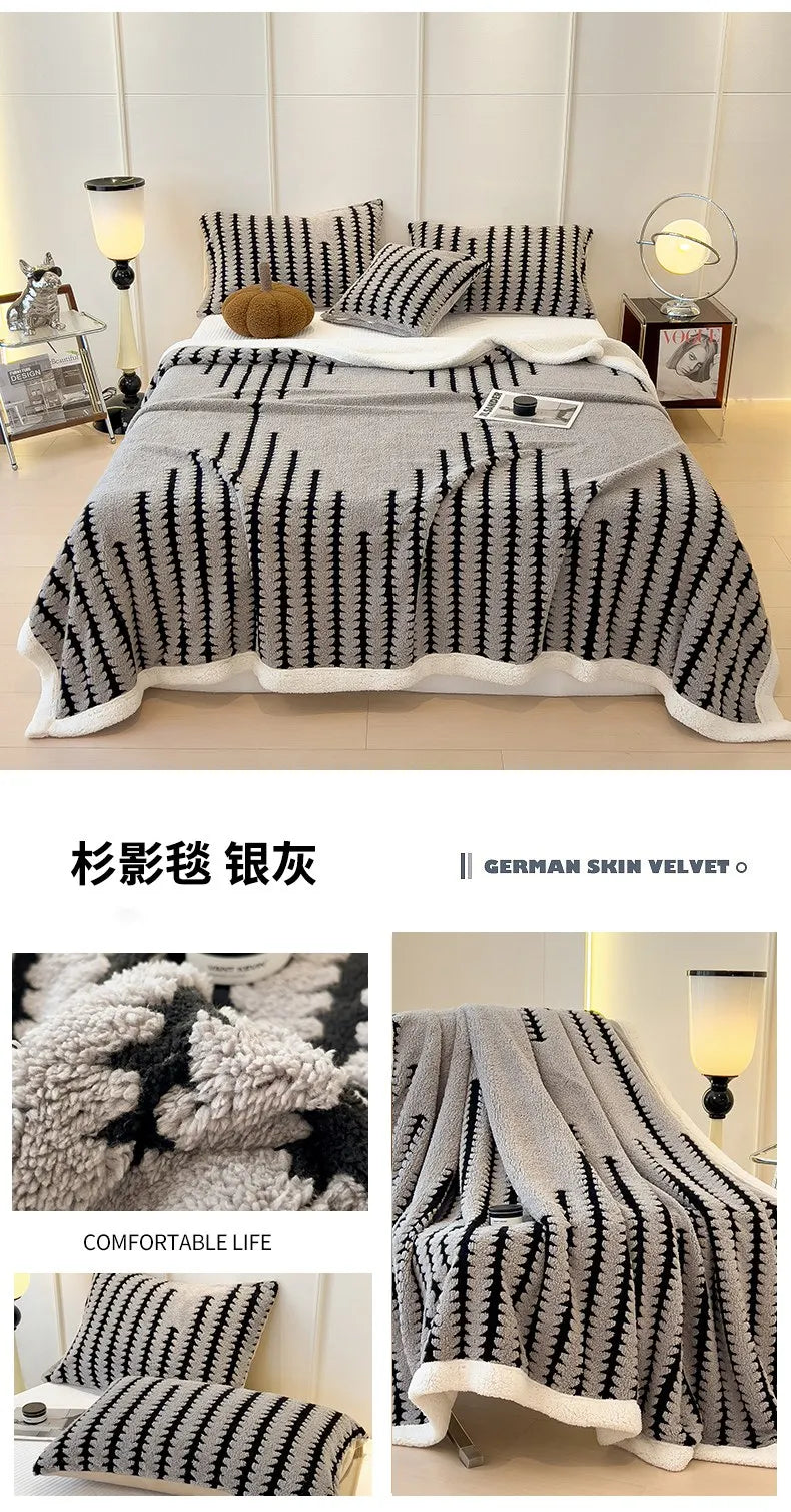 Super Thick and Warm Flannel Blanket Super Soft Fluffy Queen Size Bed Blanket Cozy Skin-friendly Multifunctional Nap Blanket