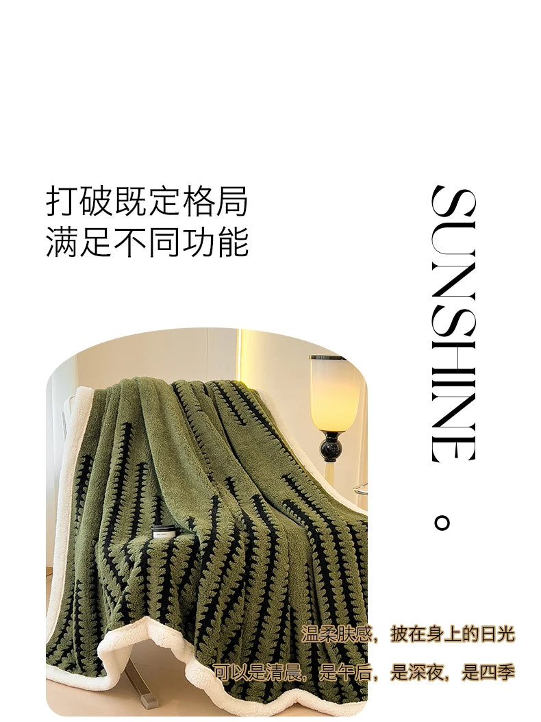 Super Thick and Warm Flannel Blanket Super Soft Fluffy Queen Size Bed Blanket Cozy Skin-friendly Multifunctional Nap Blanket