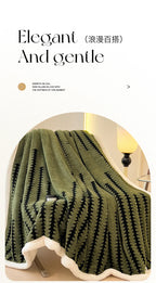 Super Thick and Warm Flannel Blanket Super Soft Fluffy Queen Size Bed Blanket Cozy Skin-friendly Multifunctional Nap Blanket