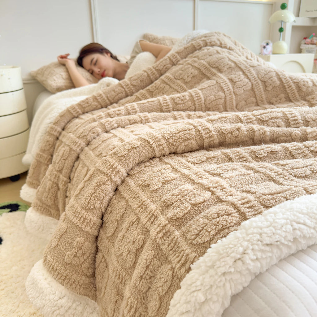 Thickened Coral Fleece Bed Blankets for Winter Warm Soft Imitation Lambs Wool Jacquard Blankets for Bedroom Sleeping Sofa Throw
