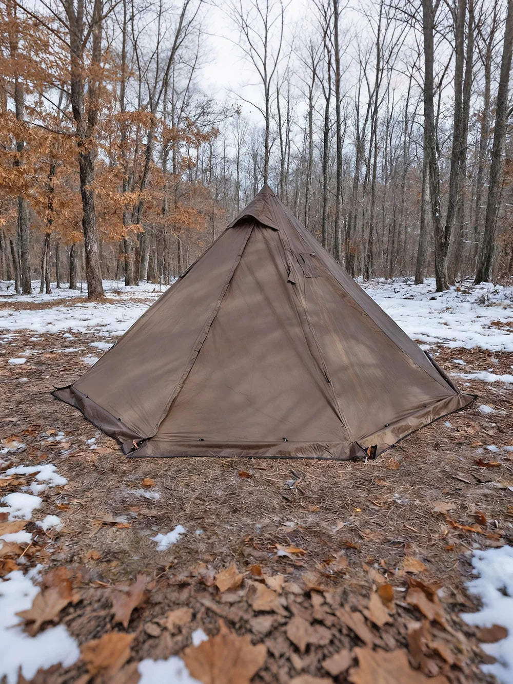 Flame Retardant Firewood Stove Tent 2 Persons Winter Lightweight Pyramid Hot Tent Large Outdoor Camping Waterproof Tipi Tent