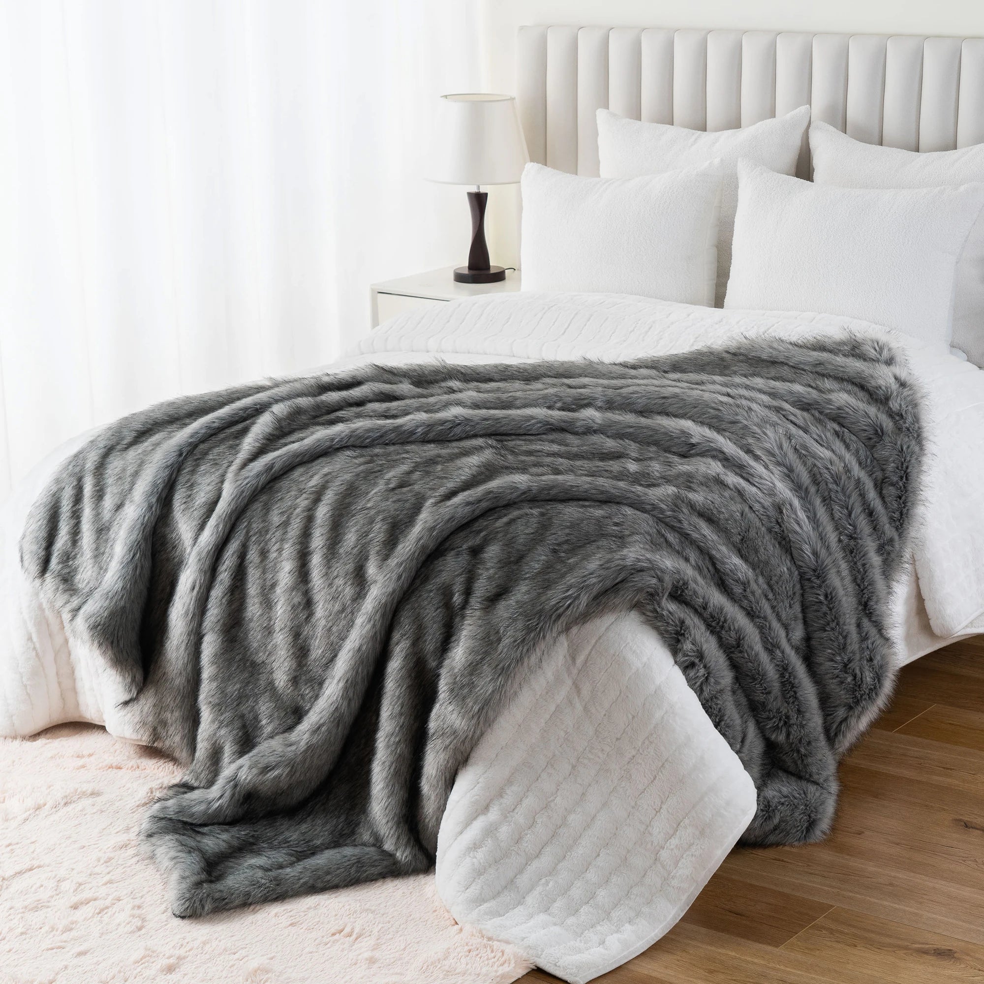 Battilo Faux Fur Throw Blanket Luxury Decorative Sofa Blankets Thick Warm Fur Blanket Soft Fluffy Plaid Throws For Bed King Size