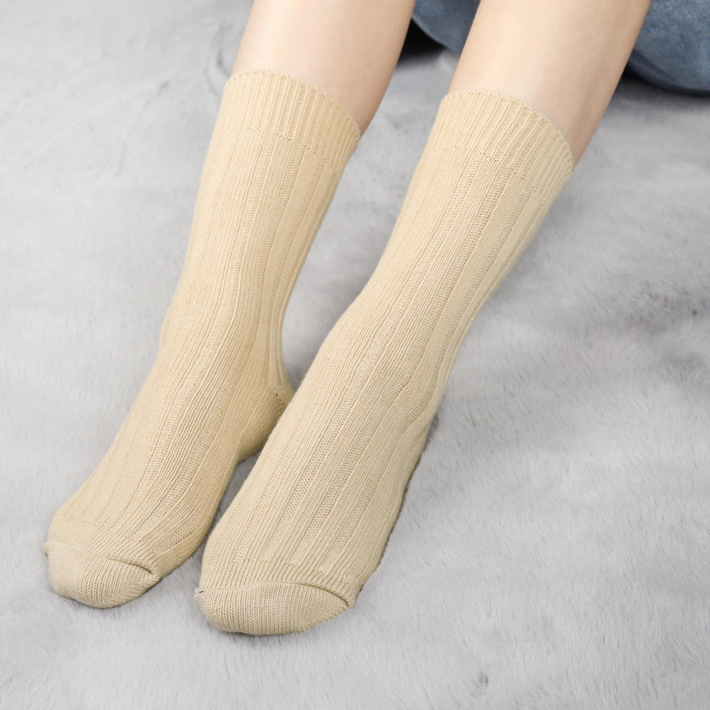 6 Pairs of Cozy Alpaca Socks - Warm, Thermal, Comfortable, Thick, and Oversized for Women and Teenagers, Perfect for Winter, Boots, and Birthday Gifts